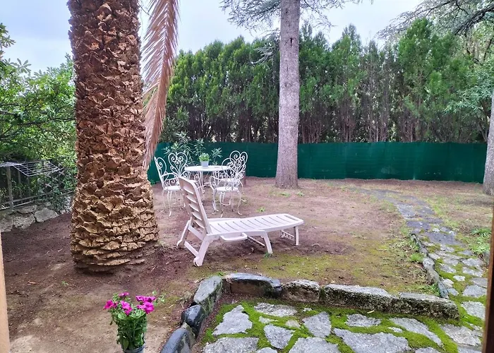 Casa Con Giardino: Casa vacanze Varazze