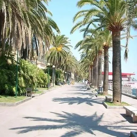 Casa Con Giardino: Casa de Férias Varazze
