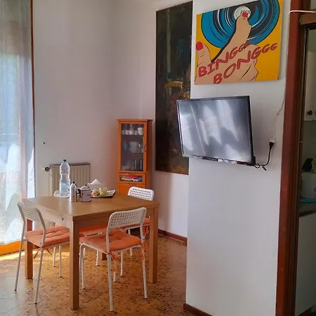 Tatil Evi Casa Con Giardino: Varazze