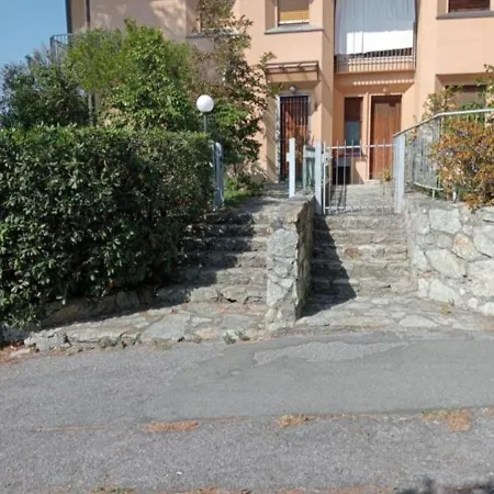 Casa Con Giardino: *