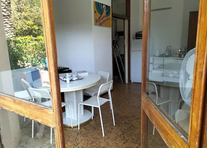 Vakantiehuis Casa Con Giardino: Varazze