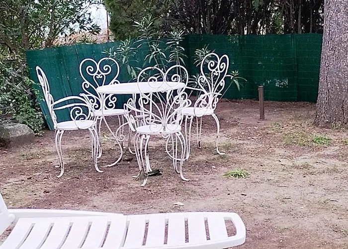 Casa Con Giardino: Vakantiehuis Varazze
