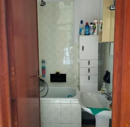 度假居 Casa Con Giardino: 瓦拉泽