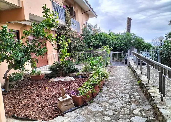 Casa Con Giardino: Casa vacanze *