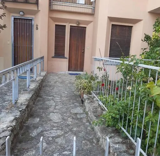 Casa Con Giardino: * Varazze